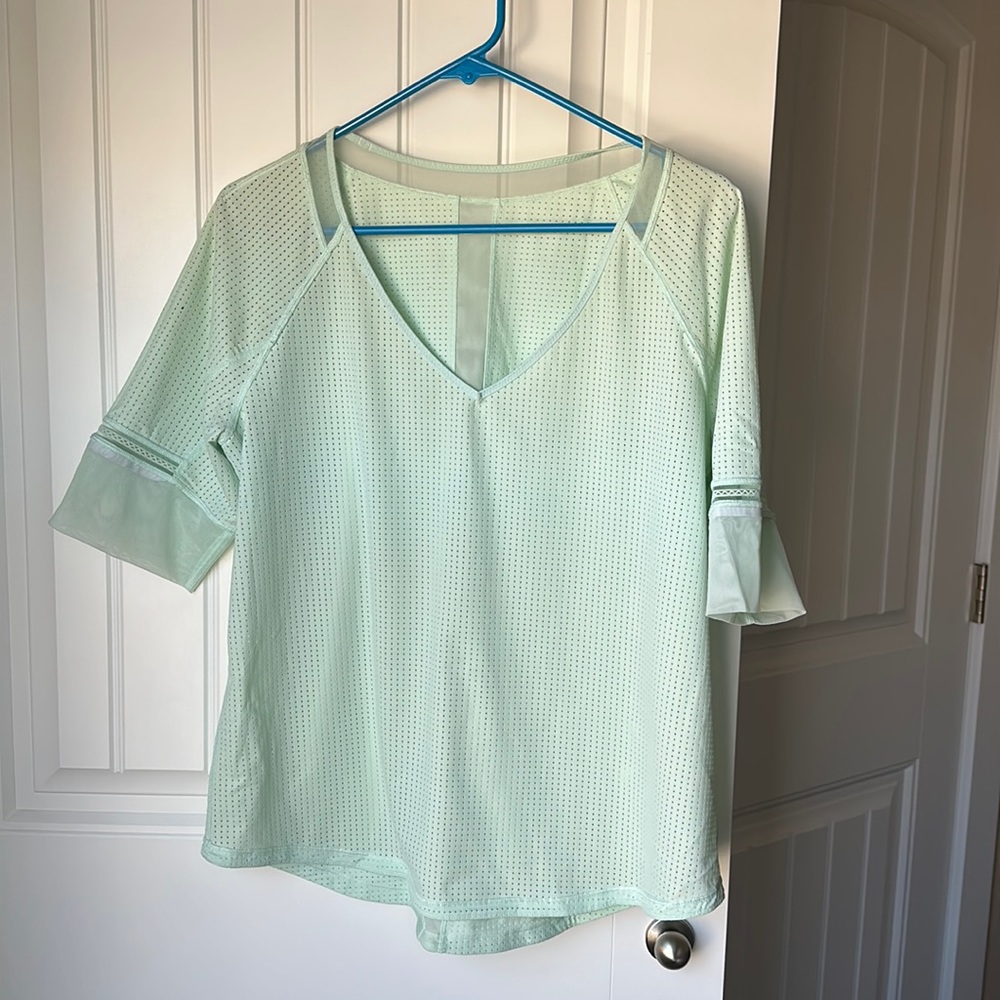 Lululemon shirt